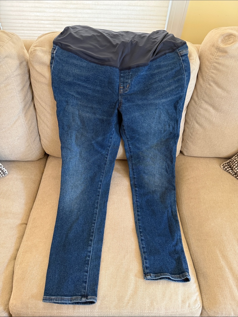 Madewell Maternity Dark Blue Denim Jeans